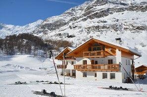 Exterior - Apartment 'Lazins' with Private Terrace & Wi-Fi (Pfelders)