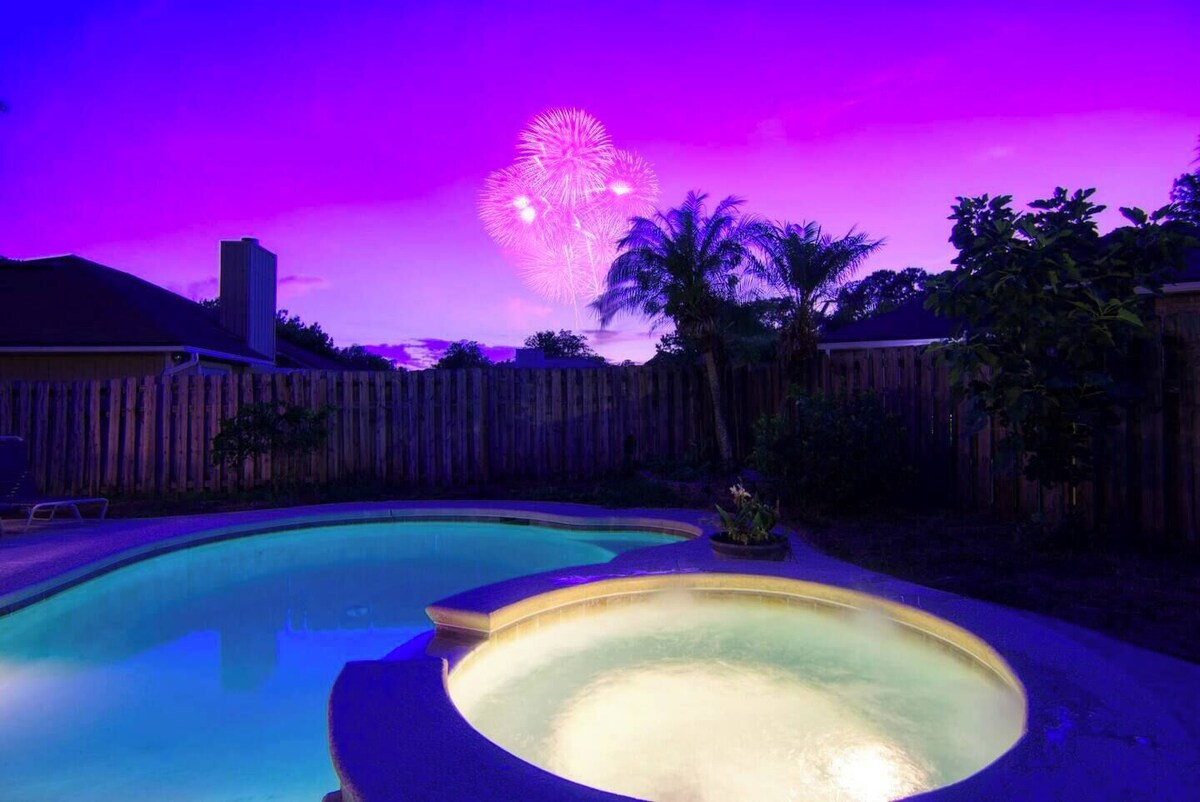 ~Screaming Eagle_Sleeps 11_Heated Pool & Spa~