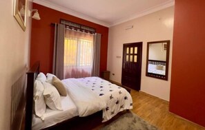 Standard Apartment | 1 bedroom, desk, laptop workspace, soundproofing