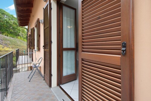 Apartment "nelle Langhe" with Balcony & Wi-Fi