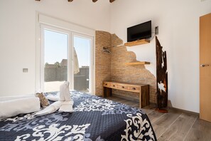 3 عدّة غرف نوم ومكواة/لوح كي وواي فاي مجانًا وملاءات أسرّة