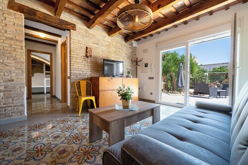 Holiday Home "Casa Rural Mestre" with Shared Outdoor Pool, A/C, and Wi-Fi