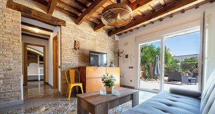 Holiday Home "Casa Rural Mestre" with Shared Outdoor Pool, A/C, and Wi-Fi