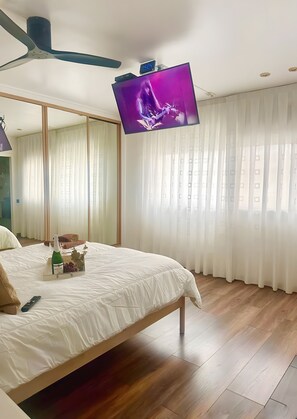 5 slaapkamers, een strijkplank/strijkijzer, gratis wifi, beddengoed