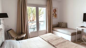 Single Room, Pool View | In-room safe, desk, laptop workspace, blackout drapes