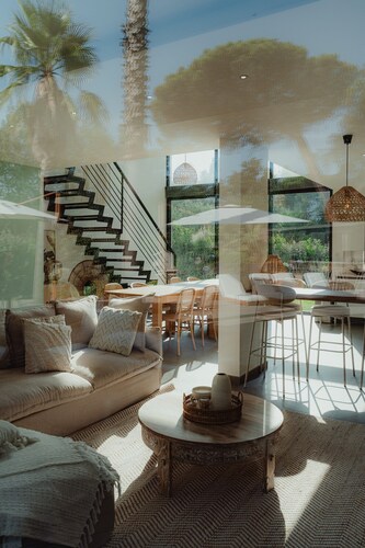 Villa Ryx mit Pool, Meerblick, WLAN und Klimaanlage