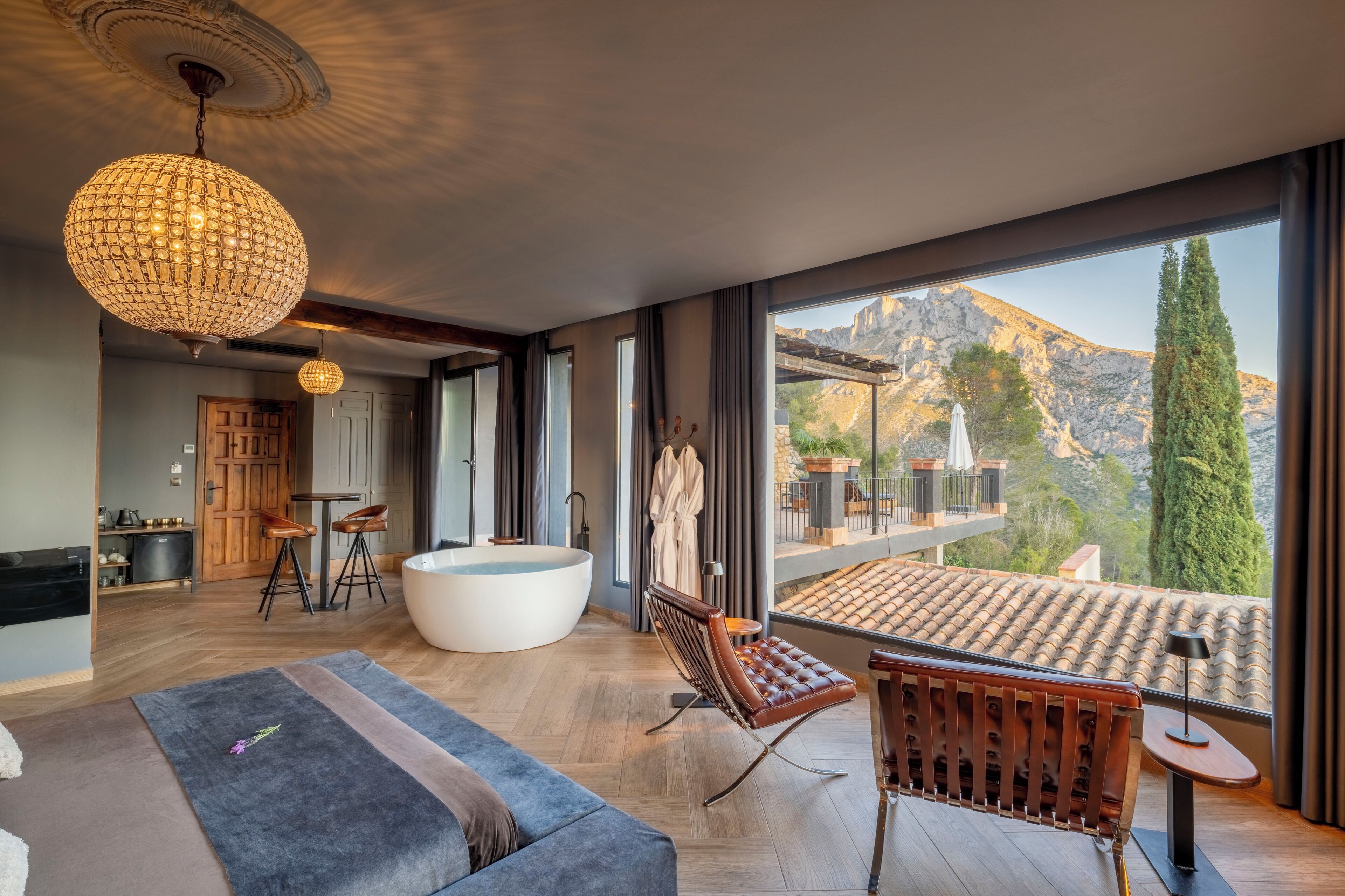 Executive-værelse | Pengeskab på værelset, lydisolering, gratis Wi-Fi, sengetøj