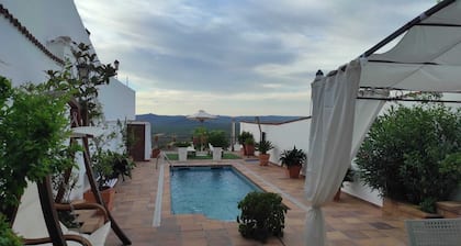 Grandiosa casa con piscina privada y vistas panorámicas