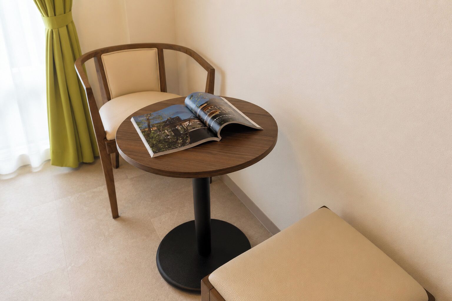 Superior Triple Room [34 sqm], Non Smoking  | WiFi (free)