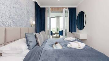 2 habitaciones, tabla de planchar con plancha, wifi y ropa de cama