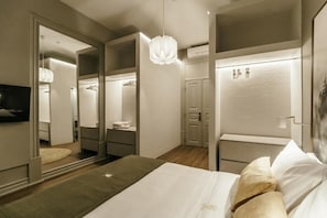 4 bedrooms