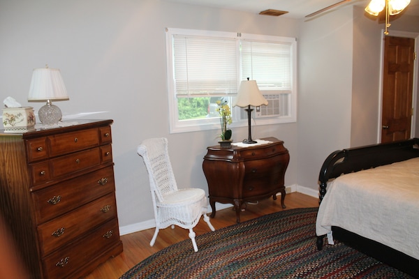 2 عدّة غرف نوم ومكتب ومكواة/لوح كي وواي فاي مجانًا