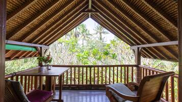 Villa, 1 cama de matrimonio | Balcón