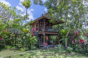 Villa | 1 chambre, coffres-forts dans les chambres, bureau