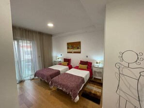 1 chambre, fer et planche à repasser, Wi-Fi gratuit, draps fournis