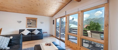 Fernseher, Kamin