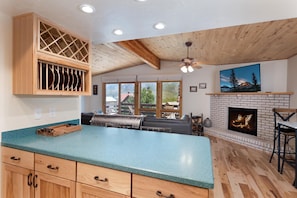 Fridge, microwave, oven, stovetop - Affordable townhome at Purgatory - Awesome views - Steps to slopes (Durango)