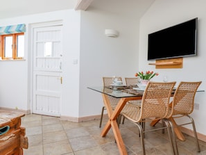 Ferienhaus | Eigene Küche | Kühlschrank, Geschirrspüler, Wasserkocher, Toaster