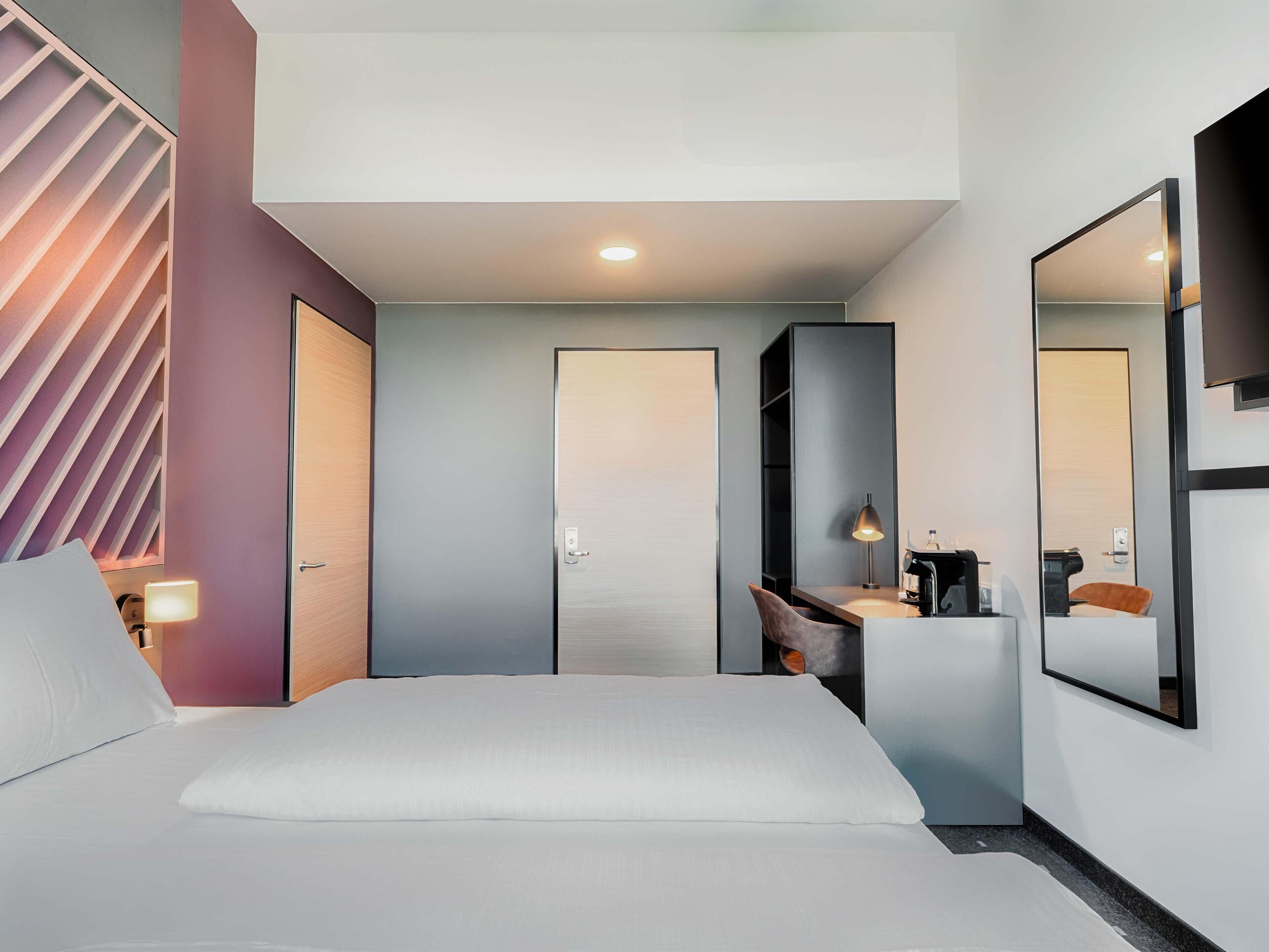 Premium tweepersoonskamer, niet-roken | Een bureau, geluiddichte muren, gratis wifi, beddengoed