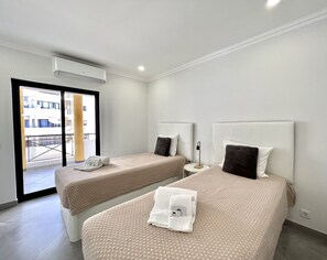 2 多间卧室、熨斗/熨衣板、免费 WiFi、床单