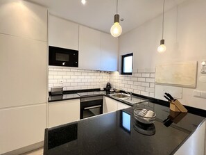 Fridge, microwave, oven, dishwasher