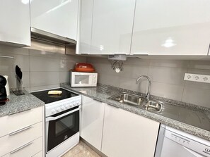 Fridge, microwave, oven, dishwasher