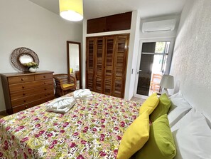 1 habitación y caja de seguridad en la habitación 