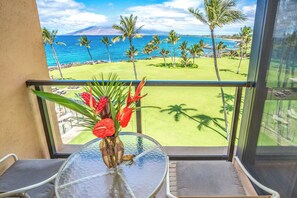 Property grounds - Kihei Surfside #509: Stylish Oceanfront Oasis with Spectacular Views! (Kihei, Maui)