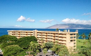 Exterior - Kihei Surfside #509: Stylish Oceanfront Oasis with Spectacular Views! (Kihei, Maui)