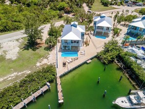 Exterior - Coco Cay House on Coco Plum with pool and dock (Marathon)