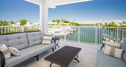 Coco Cay House on Coco Plum with pool and dock