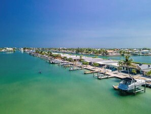 Marina - Sea La Vie 2 bedroom on open water in Kcb (Key Colony Beach)