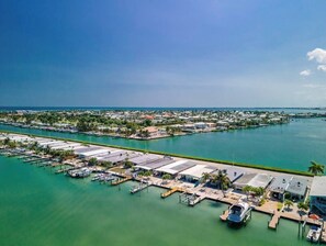 Marina - Sea La Vie 2 bedroom on open water in Kcb (Key Colony Beach)