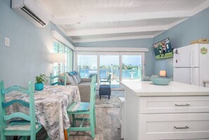 Interior - Sea La Vie 2 bedroom on open water in Kcb (Key Colony Beach)