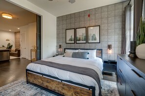 1 bedroom, iron/ironing board, travel cot, free WiFi - Lofts At 30th - Urban Lodge - Mins to Broadway! (Nashville)