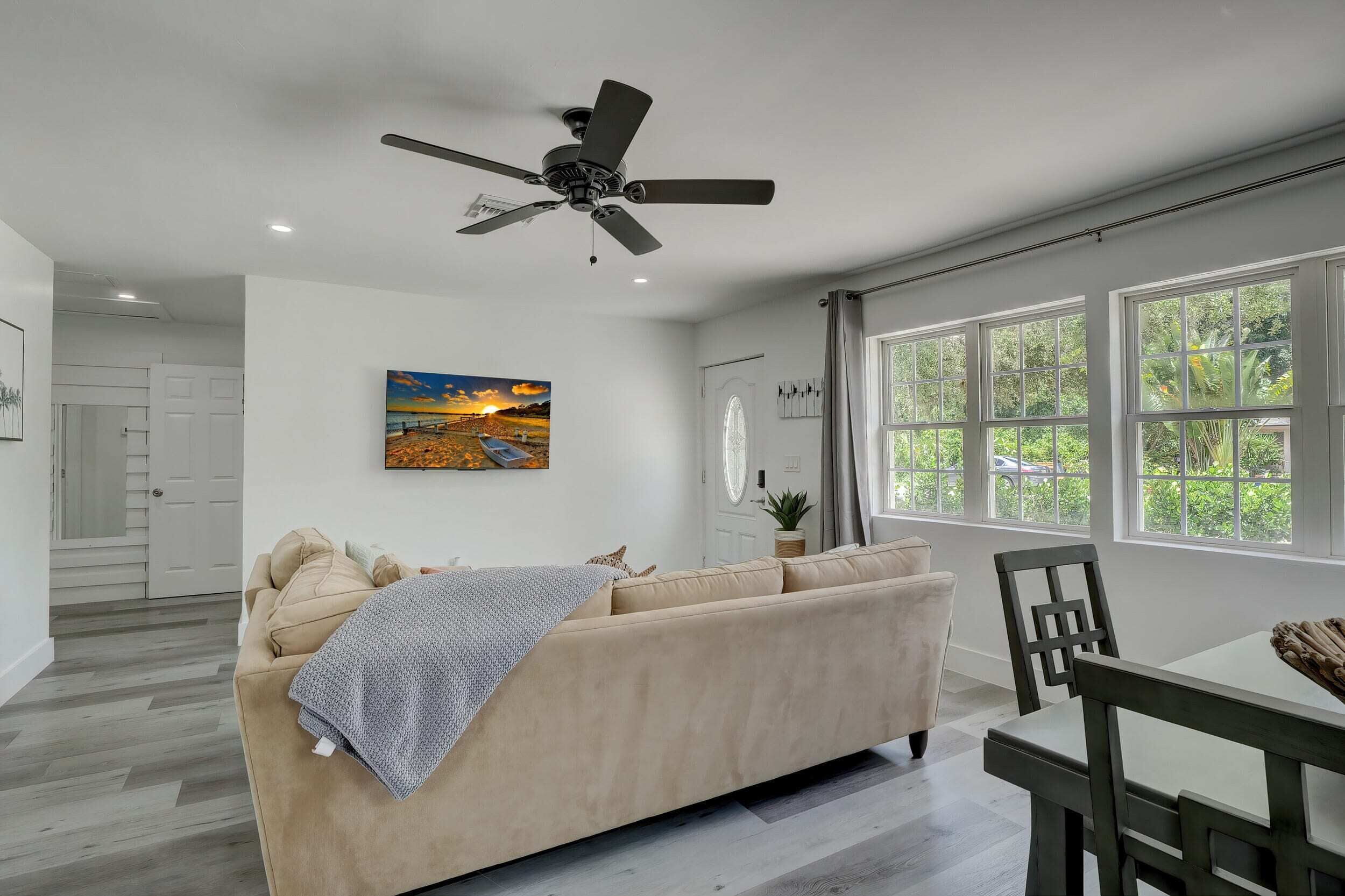 テレビ、書斎 / ワークスペース