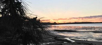 Detached house 700m from the Golfe du Morbihan with enclosed grounds