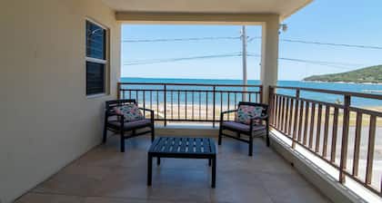Gated Beachfront House - 10 Minutes from Kingston