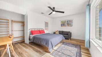 2 chambres, bureau, fer et planche à repasser, Wi-Fi gratuit