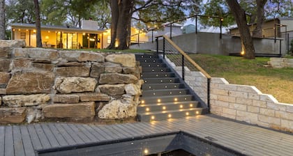 The Creek Villa | Heated Pool & Spa | Boat Slip