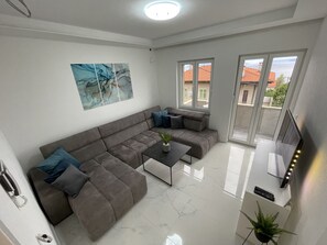 Apartment | Living area