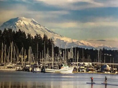 Beautiful new build home in historic Gig Harbor Wa.