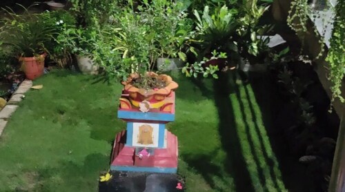 Romantic, natural, green House 3 min from N H