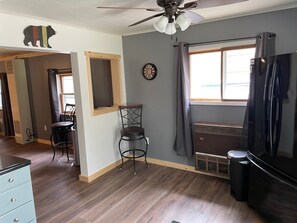 3 bedrooms, travel cot, free WiFi, bed sheets