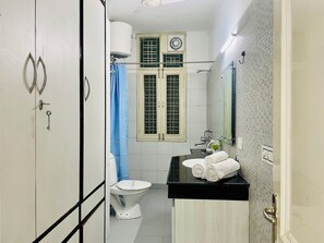 Towels, soap, shampoo - BluO 1BHK - DLF Galleria | Balcony, Suite (Gurugram)