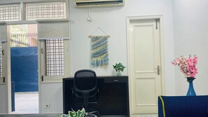 Gambar tidak terklasifikasi, 5 dari 13, tombol