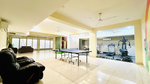 BluO 1BHK - DLF Galleria | Balcony, Suite