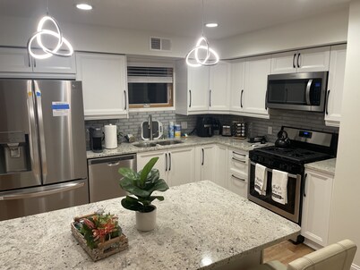 Penthouse Suite—Steps from Mayo Clinic Hospital