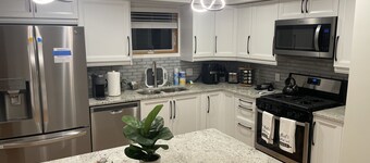 Penthouse Suite—Steps from Mayo Clinic Hospital