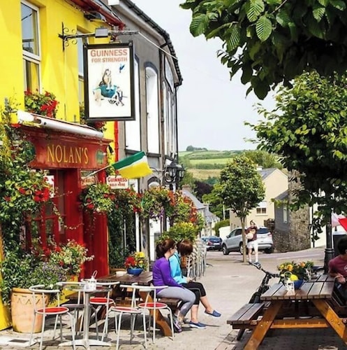 The Landmark Self catering and large rooms available all with en suite 